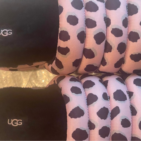 UGG Pink Cheetah slides - Picture 8 of 9
